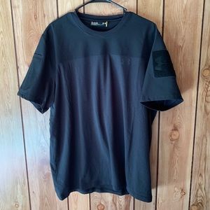 NWT Under Armour men’s short sleeve tactical shirt